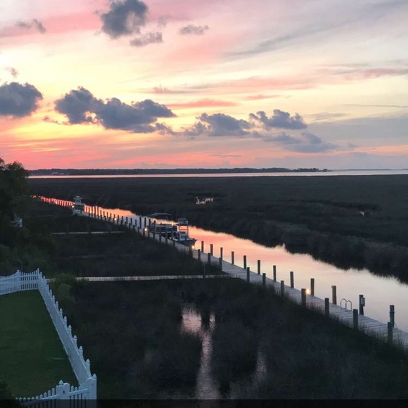 Meet your Posher, Sarah - Picture 1 of 1